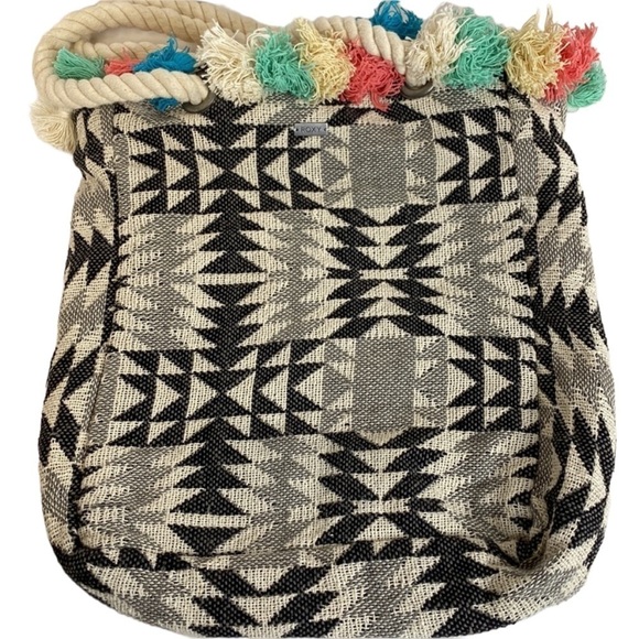 ROXY Pom Pom Aztec Dreamscape Purse Tote Beach Vacation Bag Woven - Picture 1 of 13
